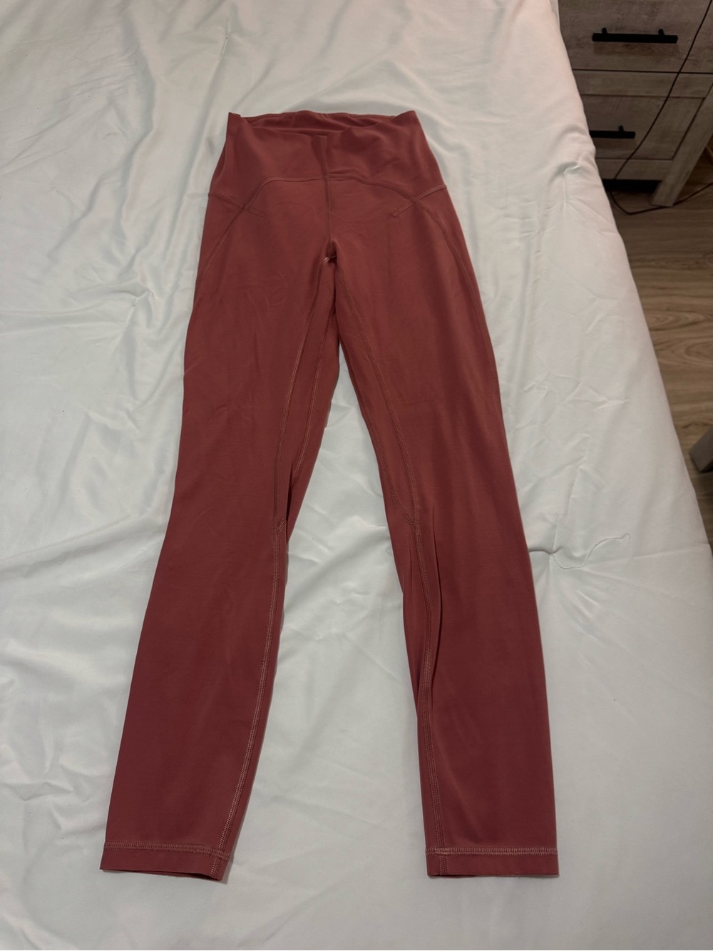 Lululemon unlimited High Rise Tight 25” *keyhole - Brier Rose